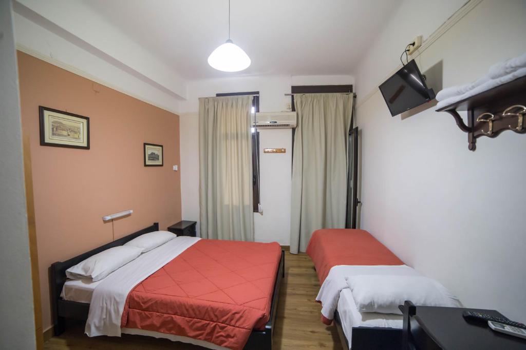 מלון Tempi Hotel