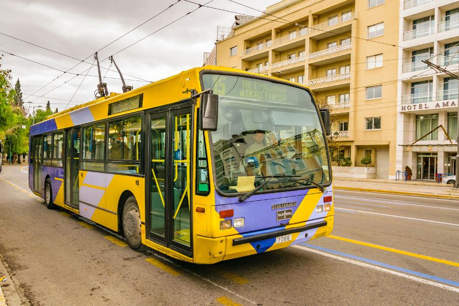 תחבורה ציבורית באתונה